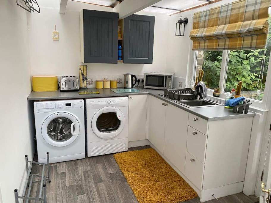 Daffodil House , West Wales Llandovery Bagian luar foto